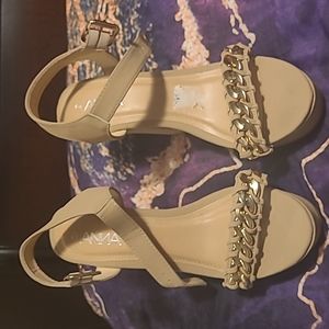 Tan size 9 wedges